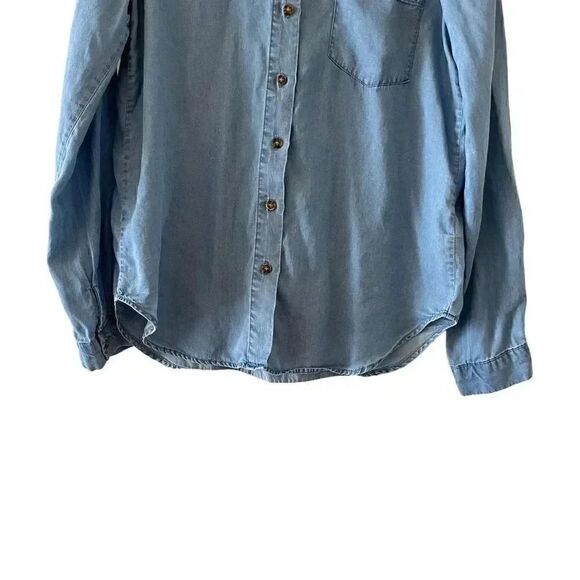 Forever 21 Contemporary Chambray Button Down  Soft Lyocell Lightweight M #1586 - Picture 6 of 11